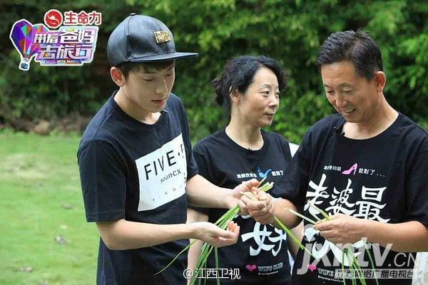 http://www.newswatch247.com/pics/default/download/4349d608bdec843f735759c54329f52d.jpg