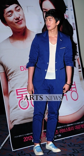 http://www.newswatch247.com/pics/default/download/437d19f3e7bd1db870ffeeb8857f9595.jpg