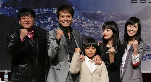 http://www.newswatch247.com/pics/default/download/4574ee2198944f28fa3121b5e67fd20c.jpg