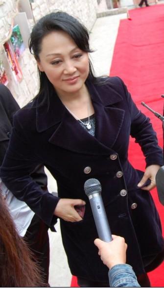http://www.newswatch247.com/pics/default/download/45ec36ba350c9bf2b5a06f2afd1f438a.jpg