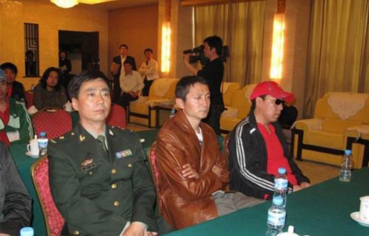http://www.newswatch247.com/pics/default/download/4a0e2182603e30cb951a9ea9a92235a3.jpg