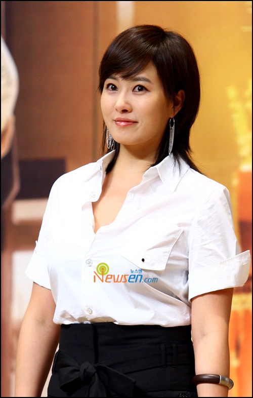 http://www.newswatch247.com/pics/default/download/4e22bbc4460fcca7a65bcf136355a421.jpg