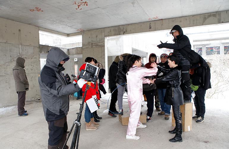http://www.newswatch247.com/pics/default/download/4fe2d226576f98c51e44950aa7745d2e.jpg