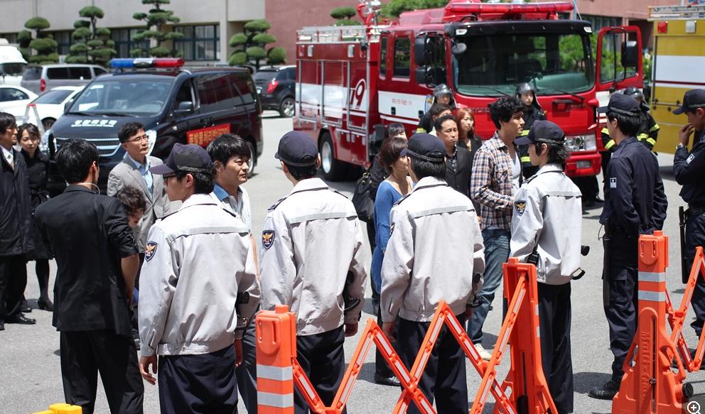 http://www.newswatch247.com/pics/default/download/50b9d81204ec781d20cbe4134f684a75.jpg