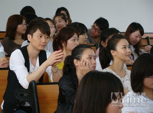 http://www.newswatch247.com/pics/default/download/5eefe410364f17ecf525f40b3a0ddece.jpg