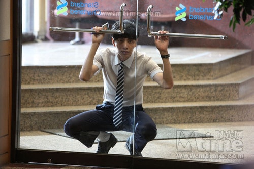 http://www.newswatch247.com/pics/default/download/5f46f5c0f66d8ed0faf026e4b1564ae4.jpg
