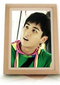 黃靖?jìng)?>
											</p>
										</div>
										<div   id=
