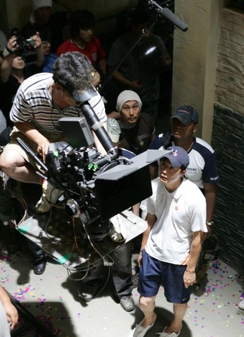 http://www.newswatch247.com/pics/default/download/69864bdc6f822f56bcb846030da2d852.jpg