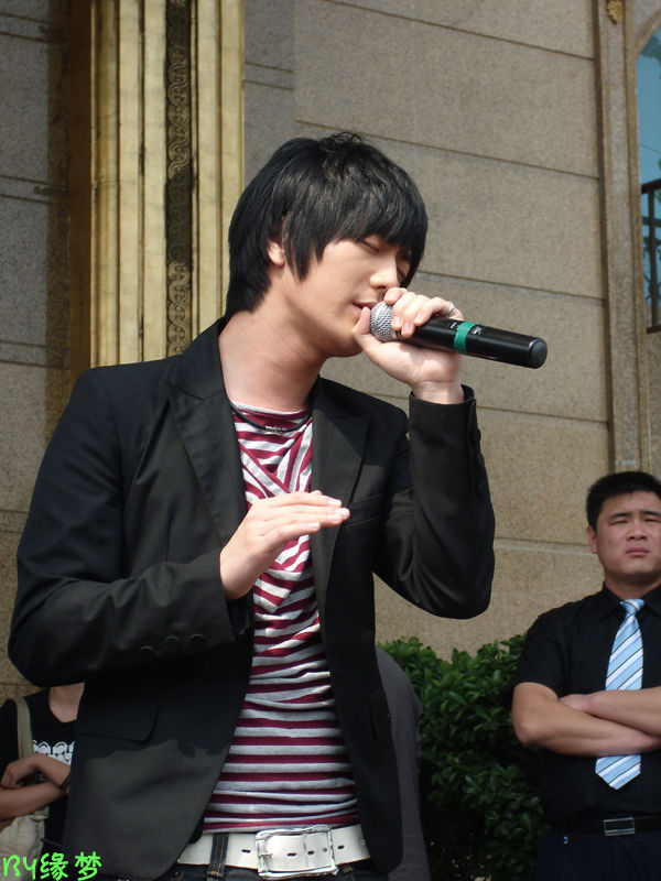 http://www.newswatch247.com/pics/default/download/699f0c3badb39a843a002d33808250d8.jpg