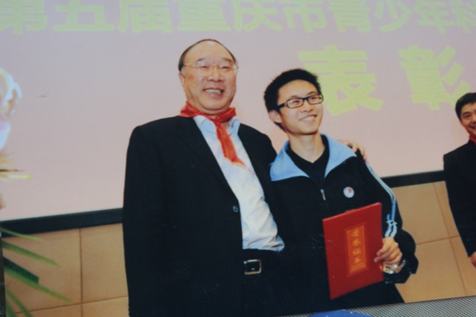 http://www.newswatch247.com/pics/default/download/69bb9c5635fe55c2854d87989685d14c.jpg