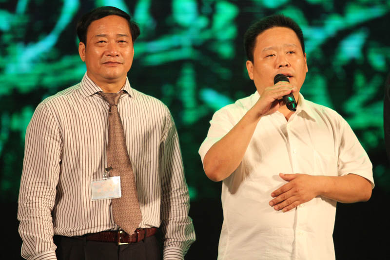 http://www.newswatch247.com/pics/default/download/6a00d2eab17150fb9bd87f8ef9b3eb28.jpg