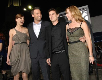 http://www.newswatch247.com/pics/default/download/6b082ff26154d86be15e57f80bc8e34f.jpg