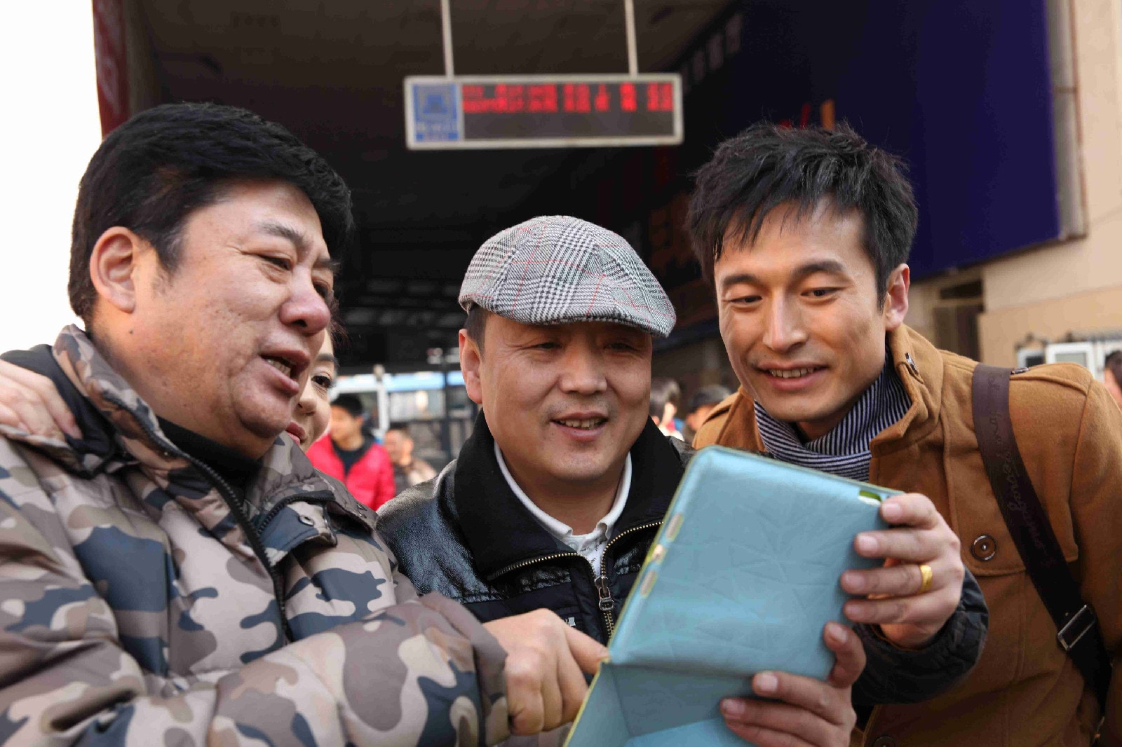 http://www.newswatch247.com/pics/default/download/6f15018feeeb68996267cef24e4a1b38.jpg