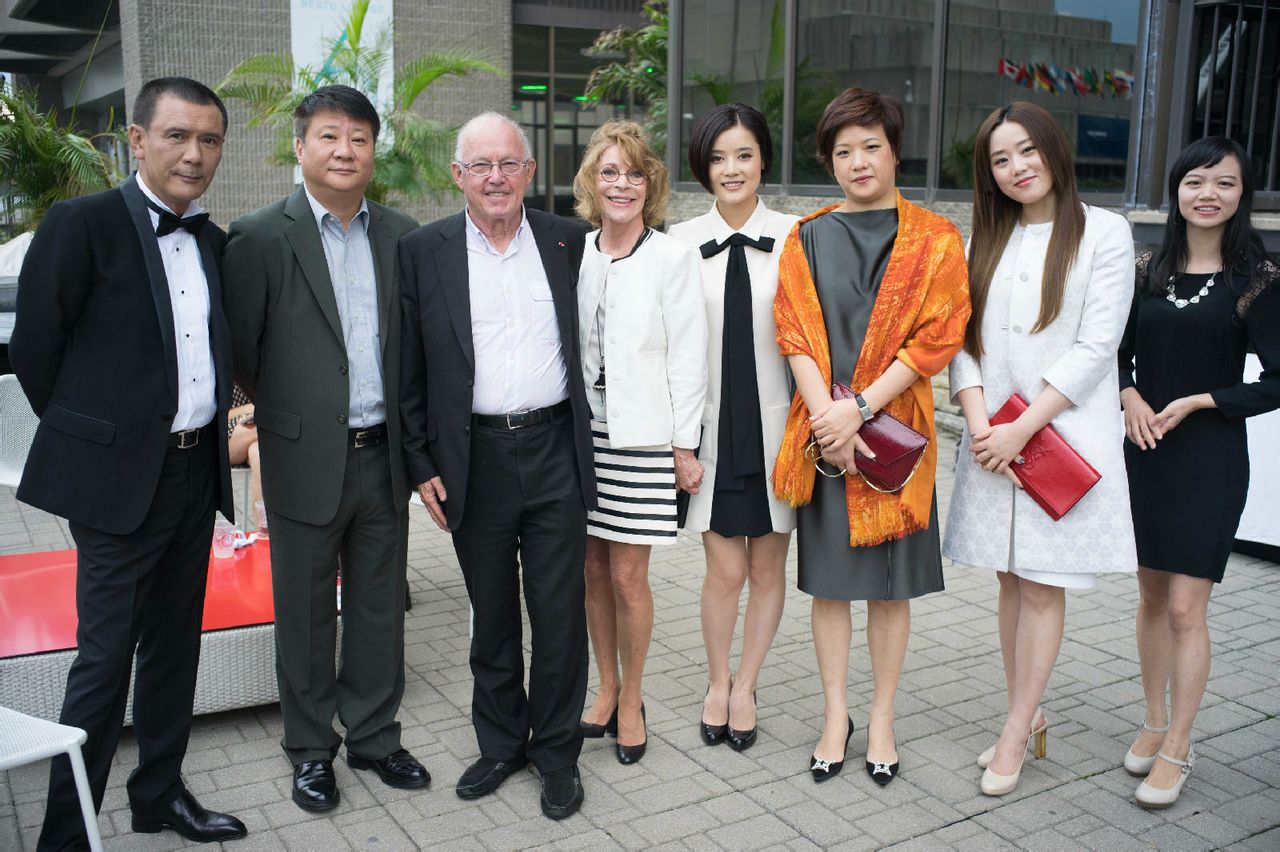 http://www.newswatch247.com/pics/default/download/72bf6df62e248e9d6878091e9ac5db39.jpg