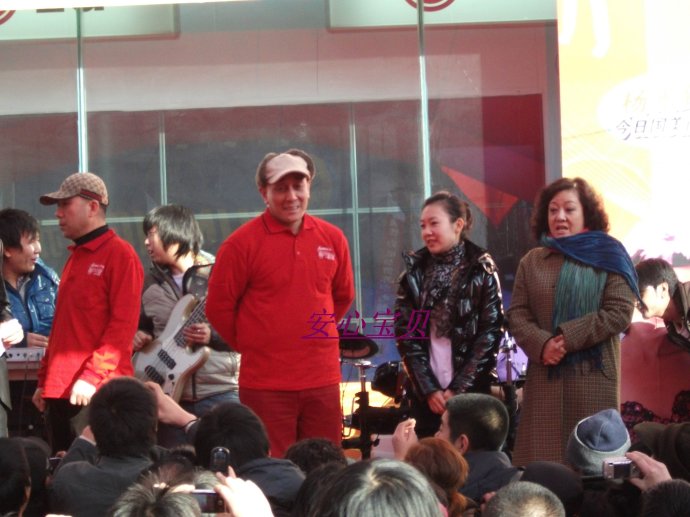 http://www.newswatch247.com/pics/default/download/74bb1da933cc96173747f6e8f9623c5c.jpg