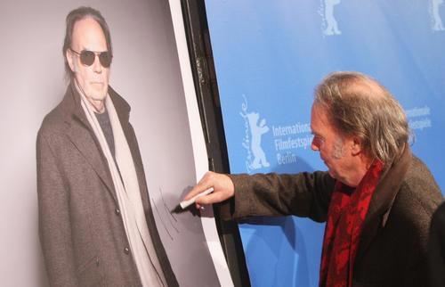 http://www.newswatch247.com/pics/default/download/7534b2b235adde197fe6a50354e7d25e.jpg