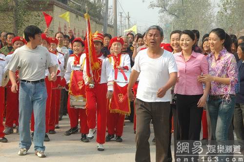 http://www.newswatch247.com/pics/default/download/76b804dec0e74c95ced2e5c07e467dd0.jpg
