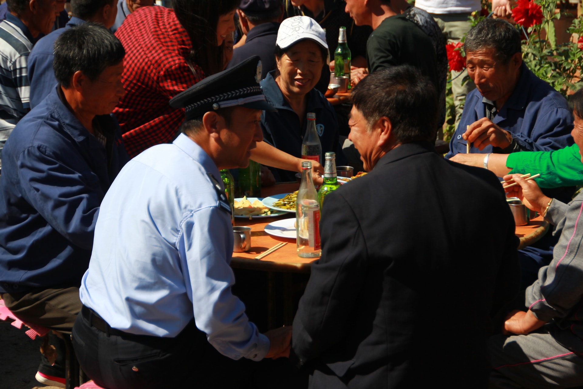 http://www.newswatch247.com/pics/default/download/7a0fdab9d0fb6cc844f440bff1d8b95b.jpg