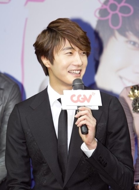 http://www.newswatch247.com/pics/default/download/7aef2bda123a9b4ed42822673e61844e.jpg