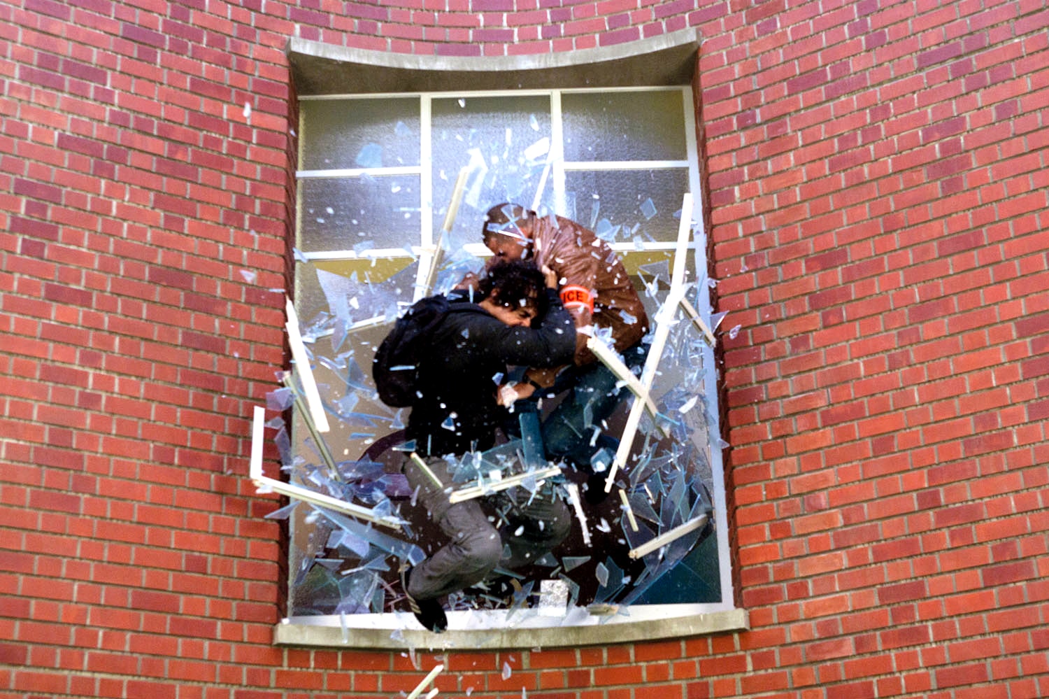 http://www.newswatch247.com/pics/default/download/7b9391be137aee4a0e36c6ac56416f77.jpg