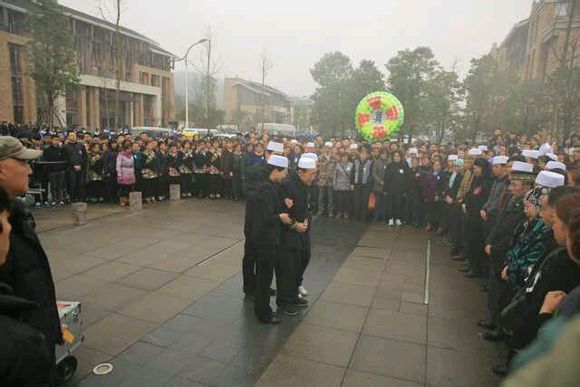 http://www.newswatch247.com/pics/default/download/7e535c0ae25f39bcbe0ddedc2d6d04a0.jpg
