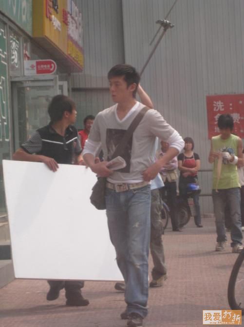 http://www.newswatch247.com/pics/default/download/80b8a982bff042e55625d8ad82dfebaf.jpg
