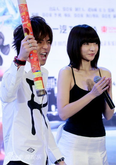 http://www.newswatch247.com/pics/default/download/833d3226ba91330db833a76274914cdd.jpg