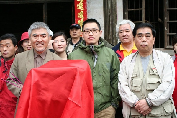http://www.newswatch247.com/pics/default/download/8456473ebf9b911d7d09fbcd14d4c0e1.jpg