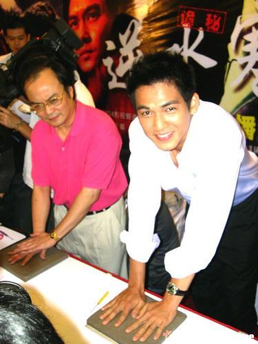 http://www.newswatch247.com/pics/default/download/8a87cc74300cf828c9062d713b65348e.jpg