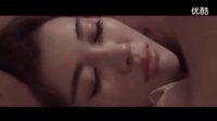 電影【瘋狂奪愛】講述了兩個神經男女為追尋自己心中的男神女神瘋狂奪愛的搞笑歷程。