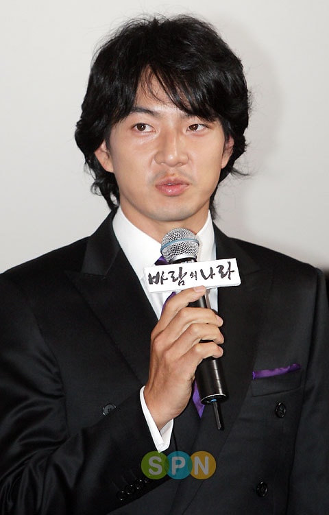 http://www.newswatch247.com/pics/default/download/8c029b11aae214655117a4cec8c7757e.jpg