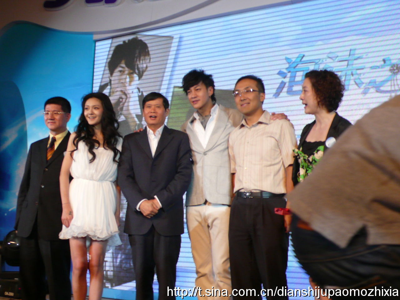 http://www.newswatch247.com/pics/default/download/8dde0895b520acd6beb10191c5b4b1da.jpg