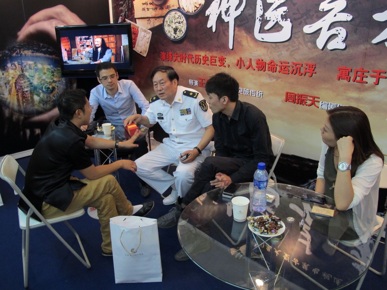 http://www.newswatch247.com/pics/default/download/8f6bf790004a8aa1bebc3e08069d034b.jpg