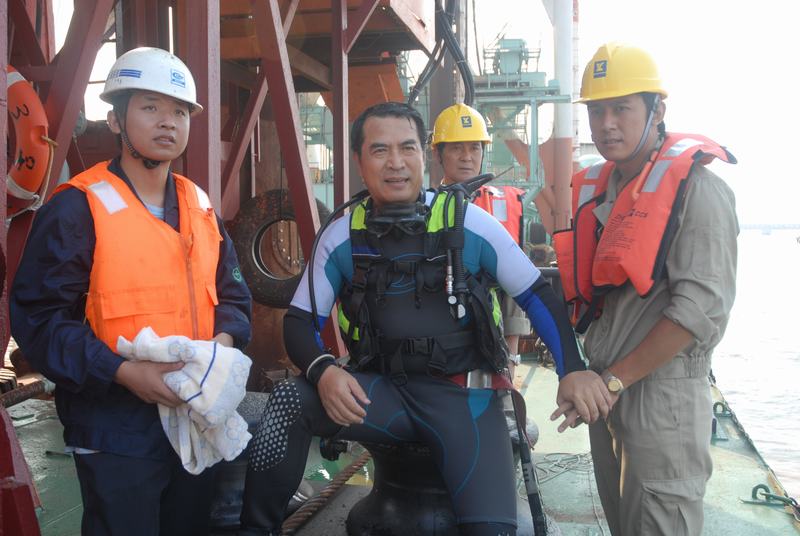 http://www.newswatch247.com/pics/default/download/900282bda53e8acbbdeb9acd2a4ded50.jpg