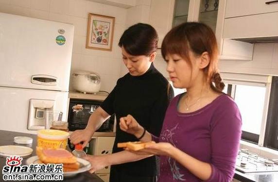 http://www.newswatch247.com/pics/default/download/95187f6822815391eeb10b275ba48a44.jpg