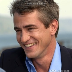 德蒙特·莫羅尼Dermot Mulroney