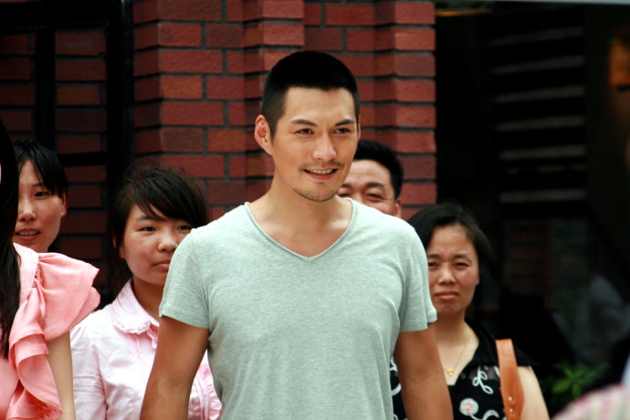 http://www.newswatch247.com/pics/default/download/96b27ad1afcb1f927eebad59f1136ea8.jpg