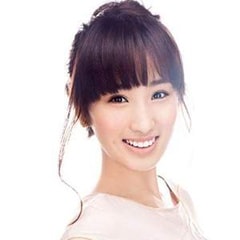 李依蔓?