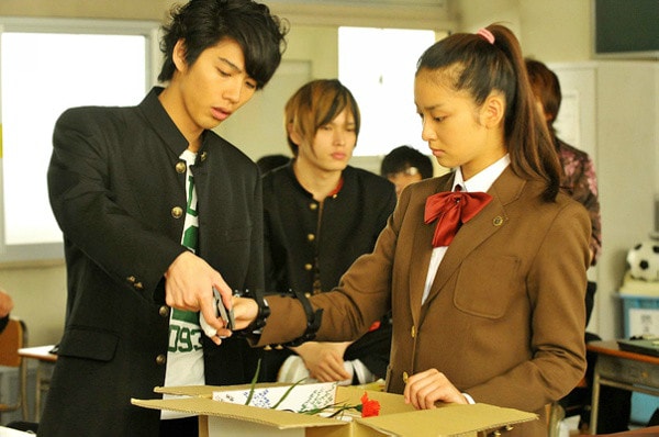 http://www.newswatch247.com/pics/default/download/9c4f5aaa87652baae24717e6d42255d2.jpg