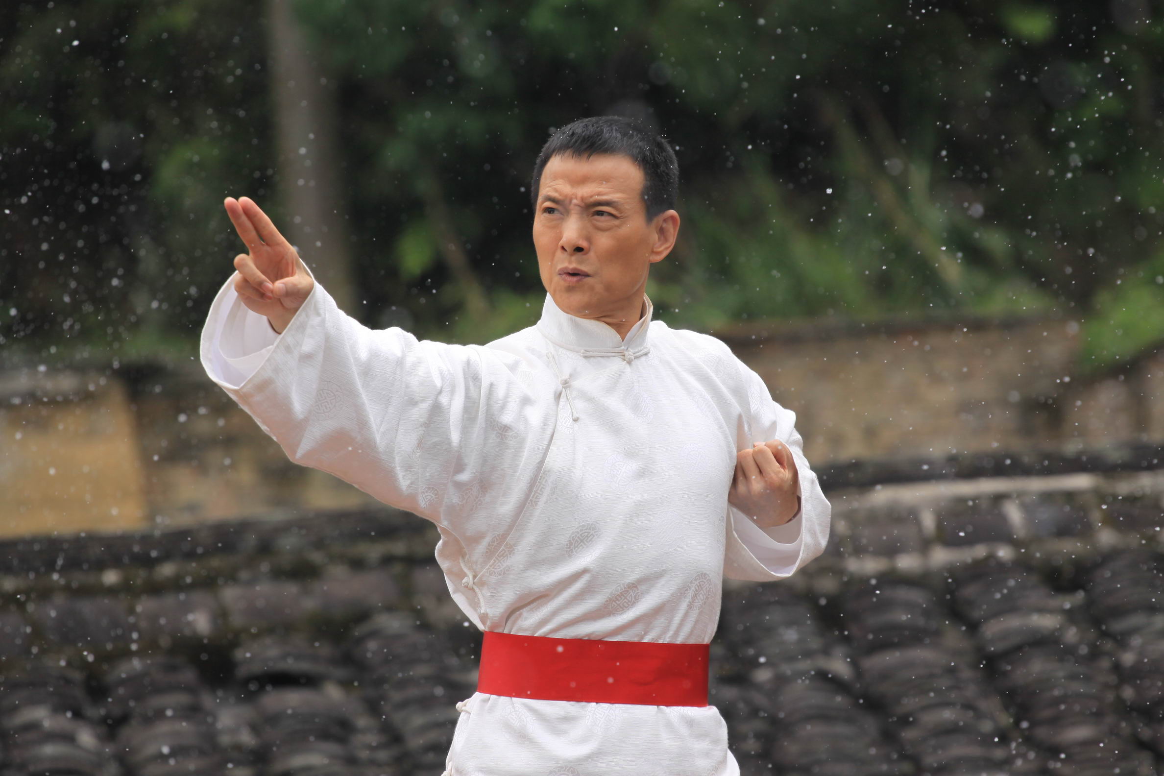 http://www.newswatch247.com/pics/default/download/9d05d9b8c3aa12fbeaf4b52e5f1eca8a.jpg