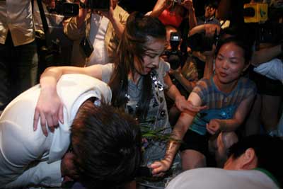 http://www.newswatch247.com/pics/default/download/a11ed9023df35cb47513cc8c76404153.jpg