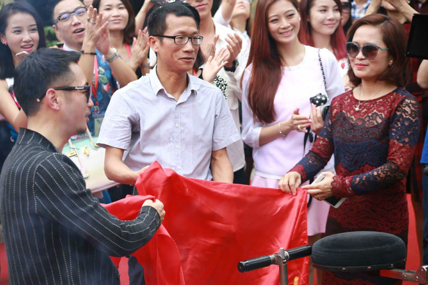 http://www.newswatch247.com/pics/default/download/a190143918dd27373efb1b6bcbdf7ecc.jpg