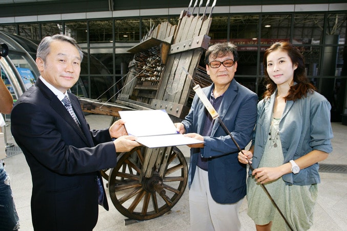http://www.newswatch247.com/pics/default/download/a1e4ffc52a6c970e17f7ee1c738efddd.jpg