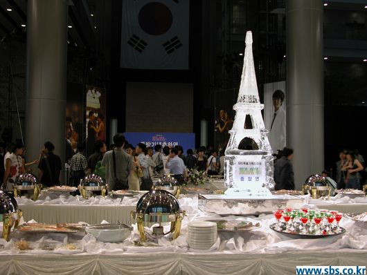 http://www.newswatch247.com/pics/default/download/a2b1c905cdf210020f6d20a69d322077.jpg