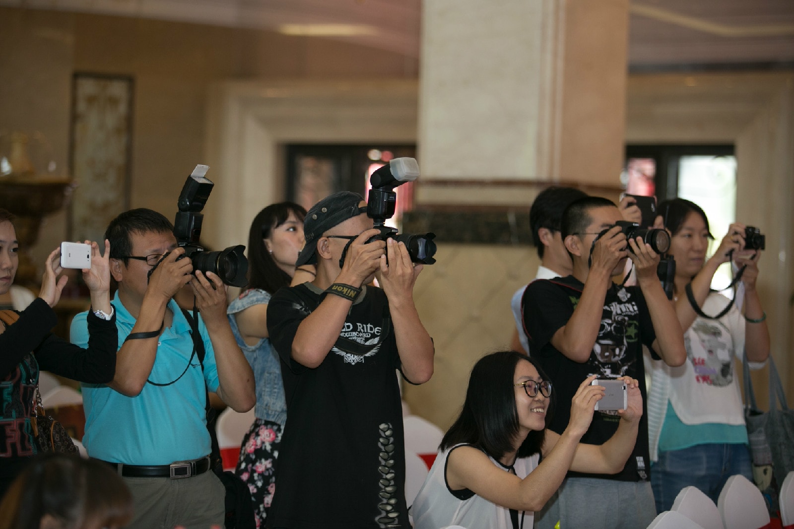 http://www.newswatch247.com/pics/default/download/a34c0dbfe2759f7766b56bf10e0450c6.jpg