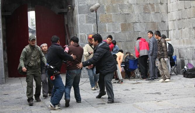 http://www.newswatch247.com/pics/default/download/a964cdff07c4d396ef579aa073dc2bcb.jpg