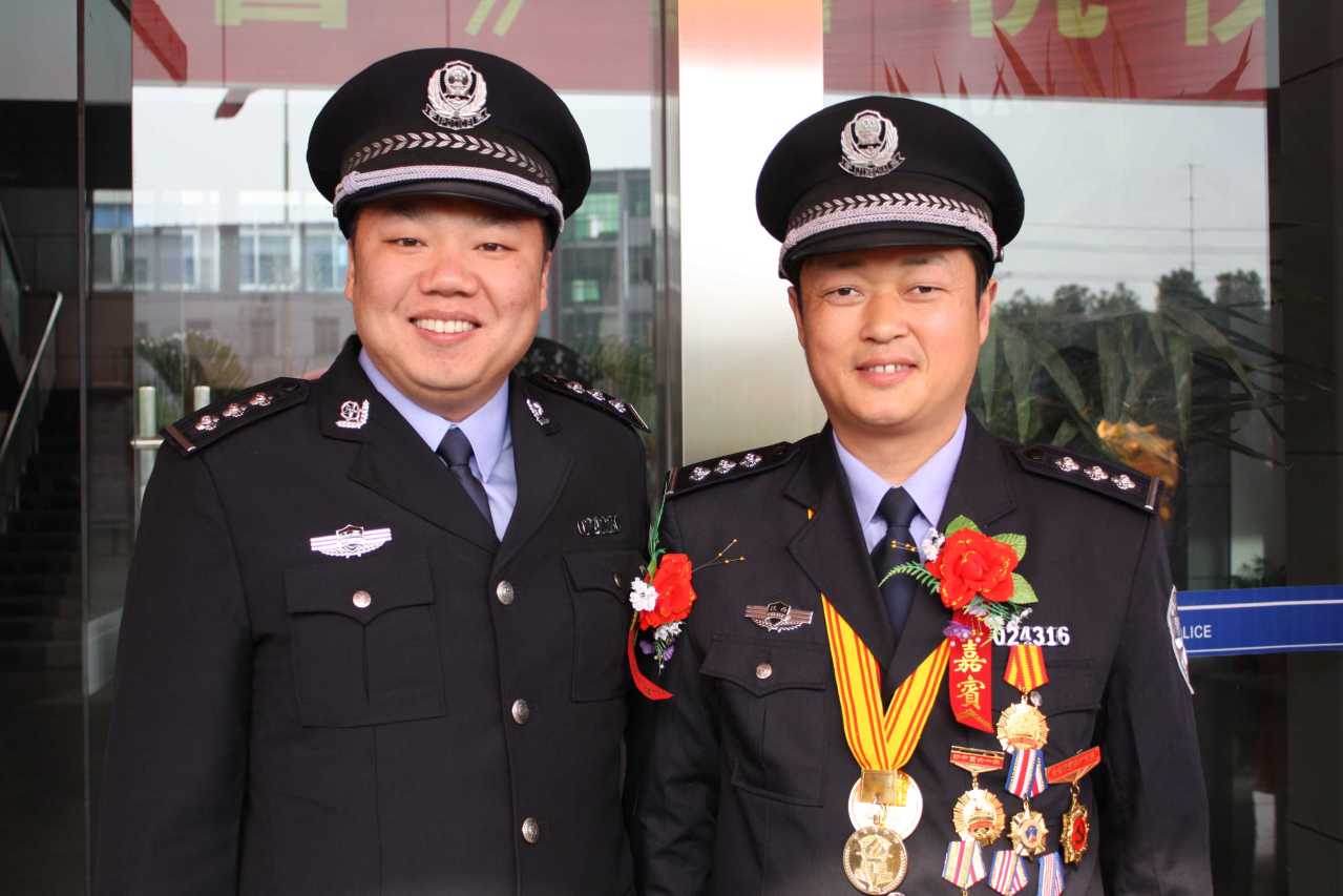 http://www.newswatch247.com/pics/default/download/a9b637e438e2735e50ee0181c571dd8e.jpg