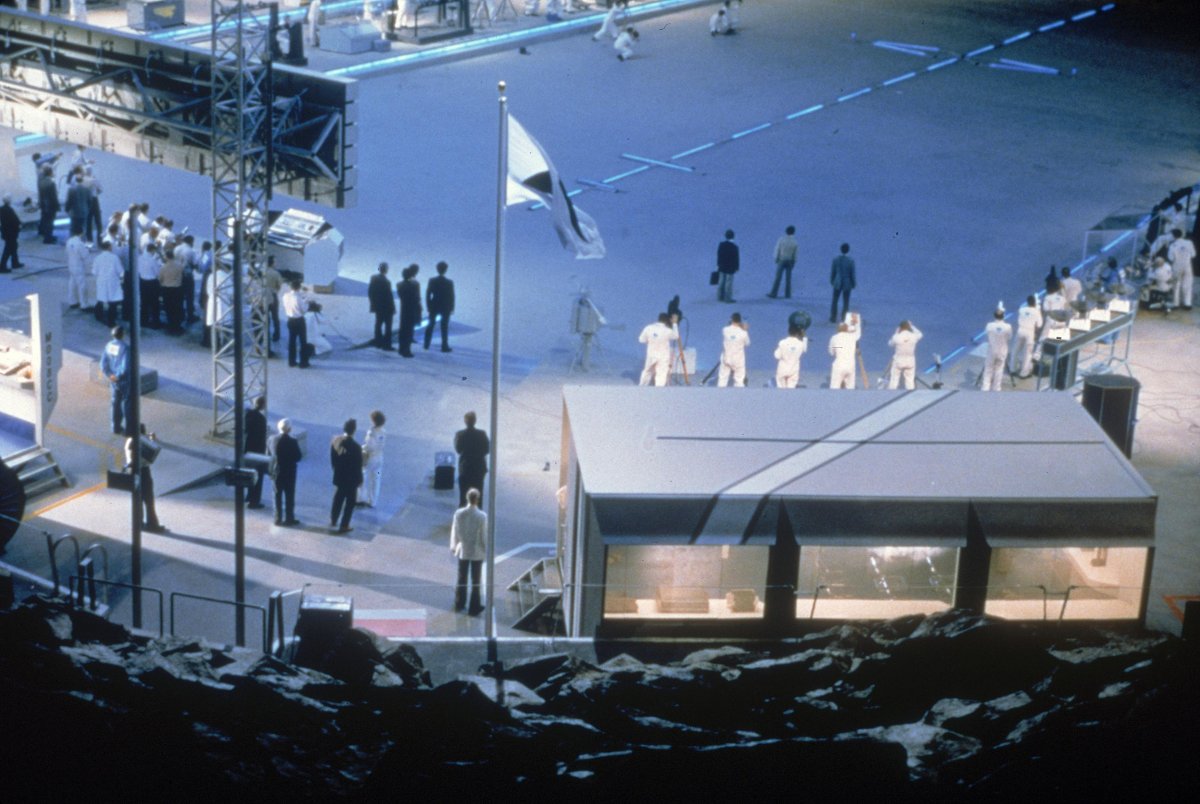 http://www.newswatch247.com/pics/default/download/aa6a5161d86fb3453feb3a34a93f839e.jpg