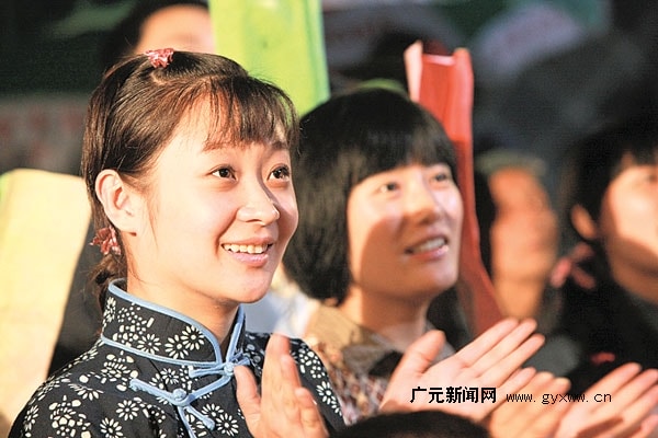 http://www.newswatch247.com/pics/default/download/ac6a11ec3581b93a90401c9f14cec40d.jpg