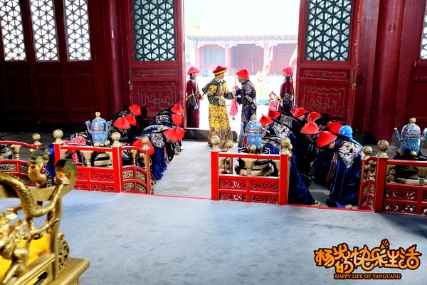 http://www.newswatch247.com/pics/default/download/ad252a9c0c7ce650f938e4c211f3052a.jpg